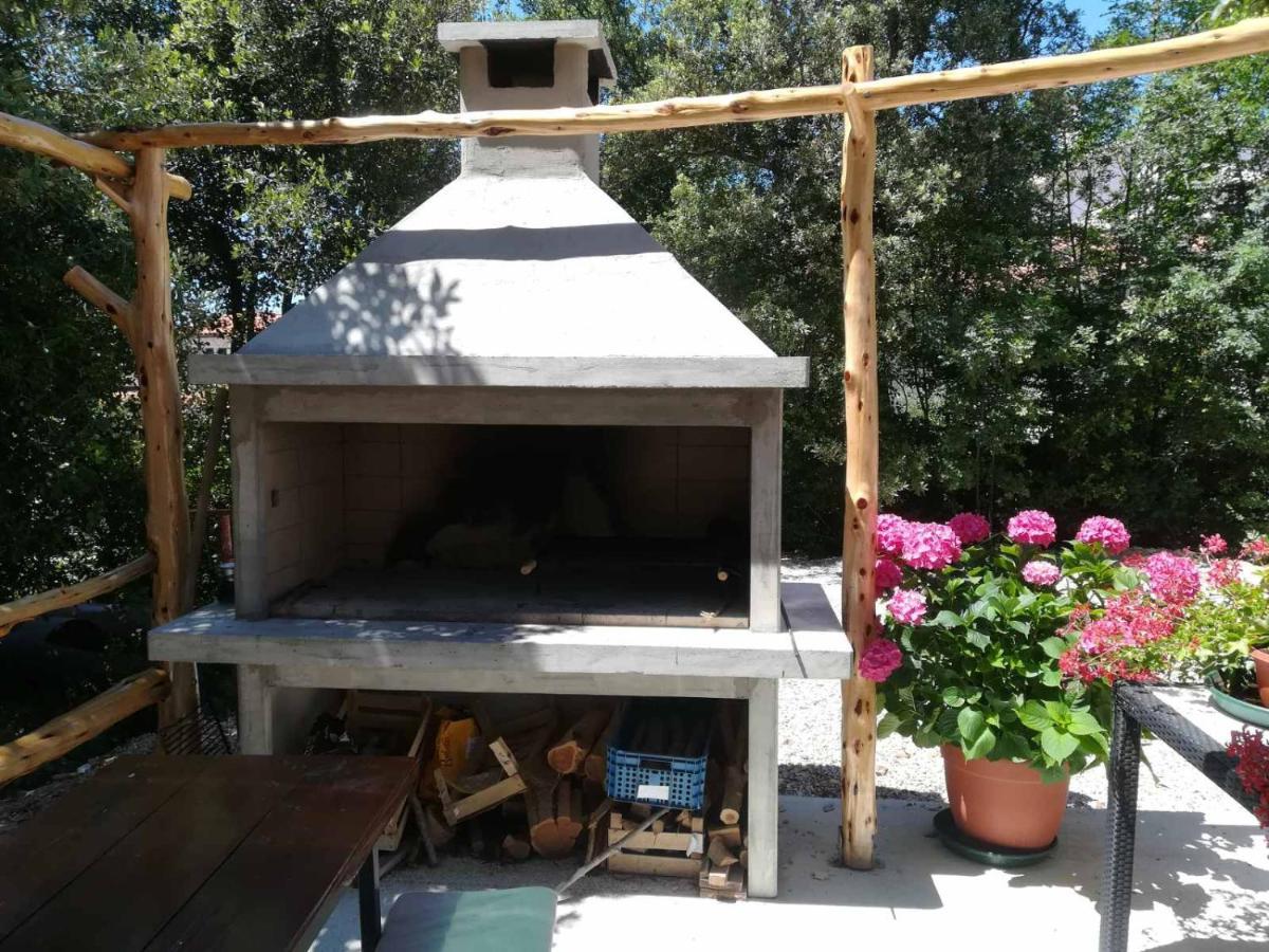 Stela Lägenhet Pinezići Exteriör bild